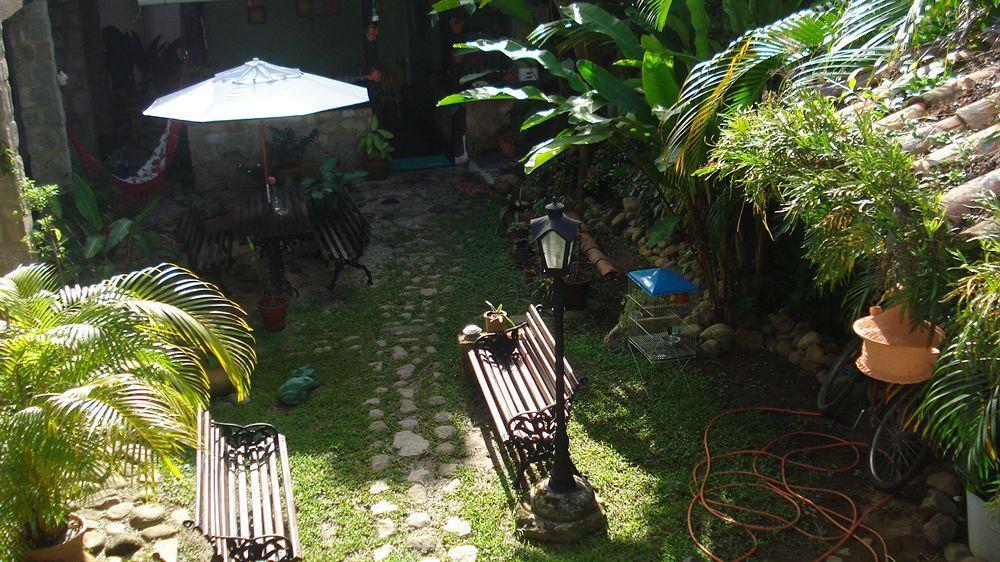 Pousada Solar Do Algarve Em Paraty Ha 5 Minutos Do Centro Historico Exterior photo
